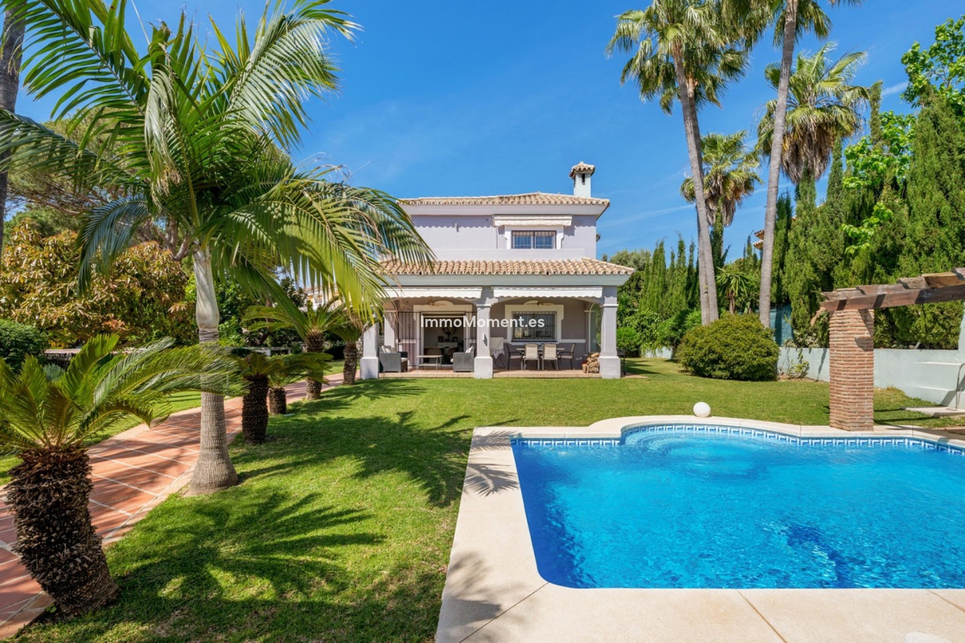 Bestaande woning - Vrijstaande villa - Estepona  - Estepona Centro