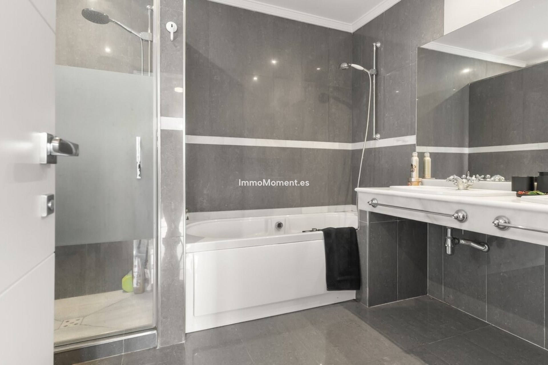 Bestaande woning - Vrijstaande villa - Estepona  - Estepona Centro