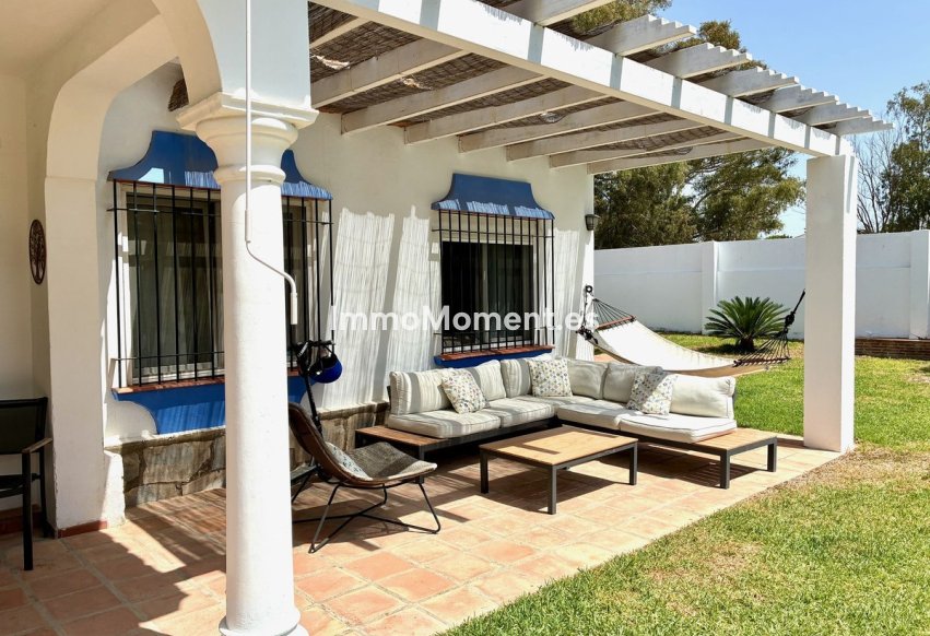 Bestaande woning - Vrijstaande villa - Estepona  - Estepona Centro