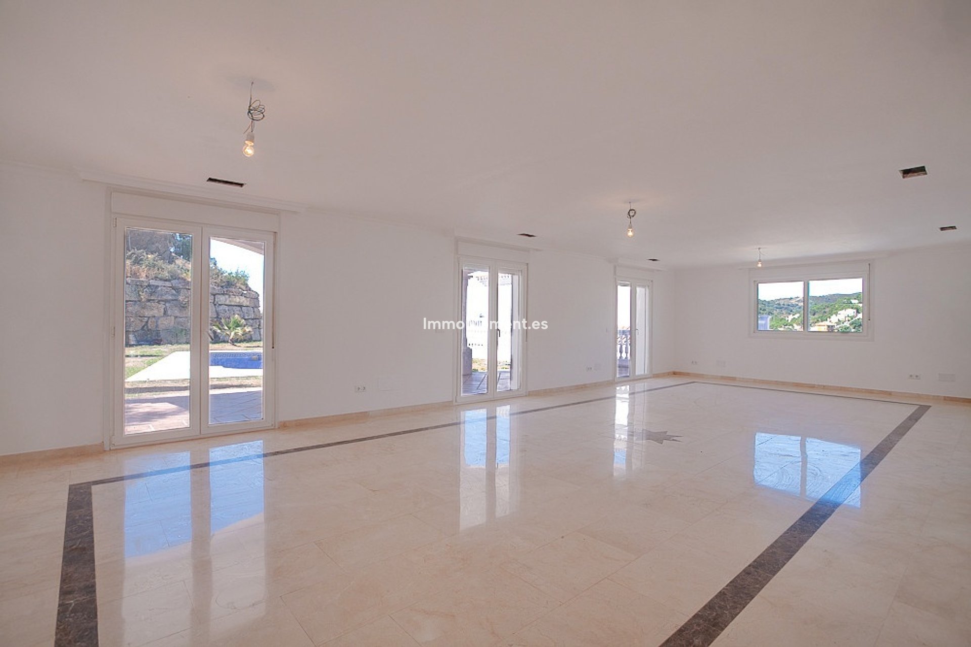 Bestaande woning - Vrijstaande villa - Estepona  - Estepona Centro
