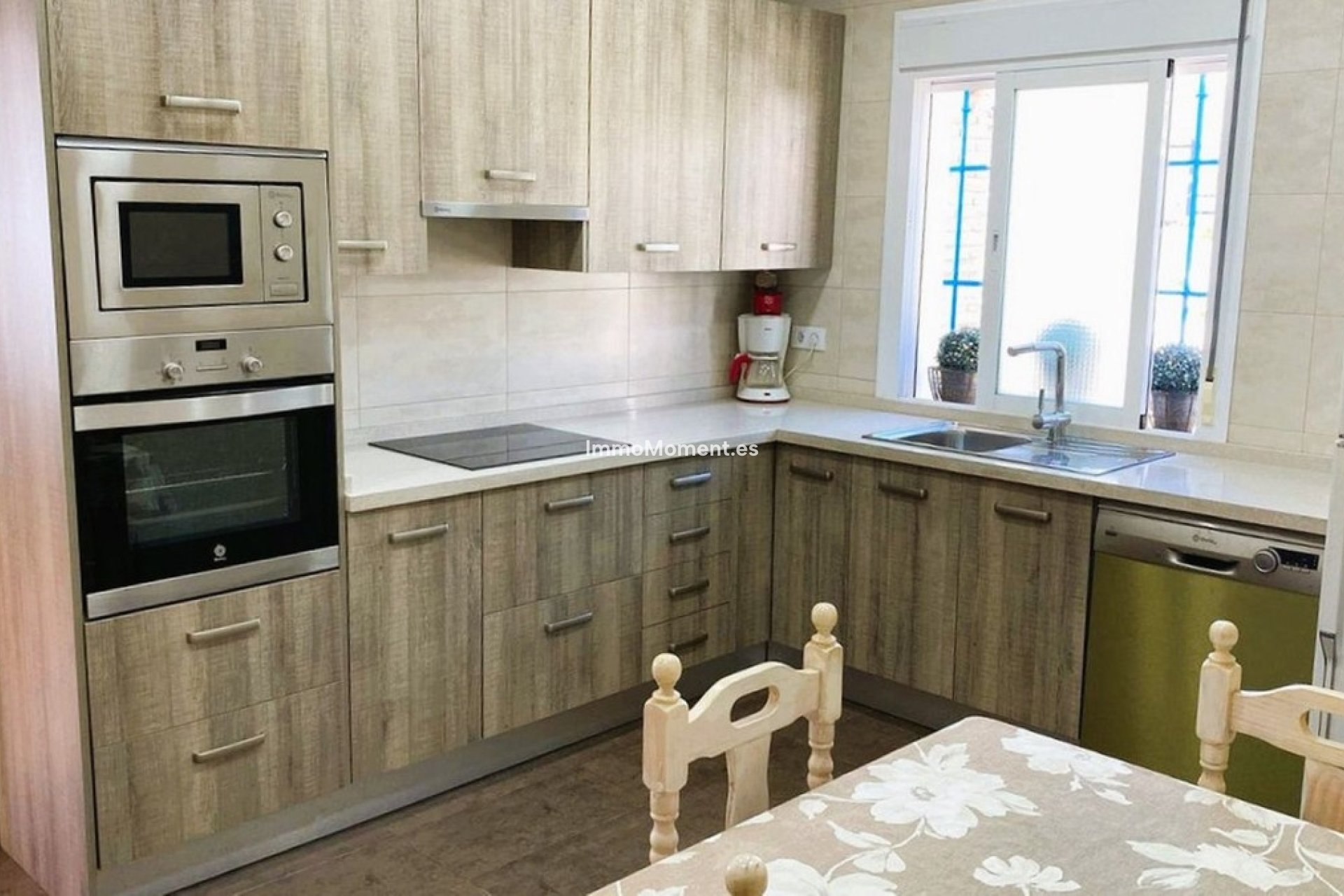Bestaande woning - Vrijstaande villa - Estepona  - Estepona Centro