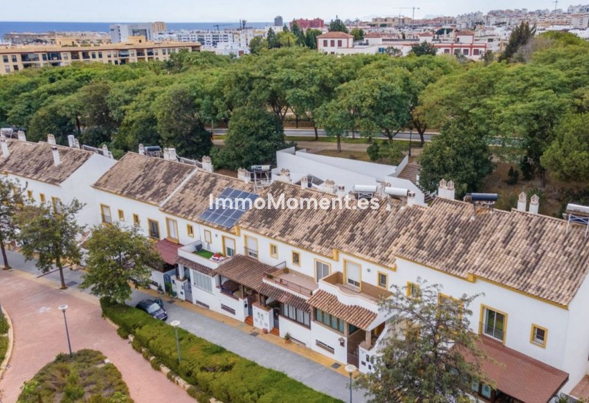 Bestaande woning - Vrijstaande villa - Estepona  - Estepona Centro