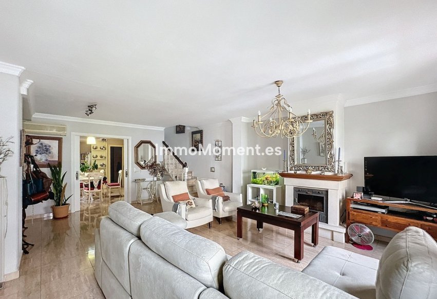 Bestaande woning - Vrijstaande villa - Estepona  - Estepona Centro