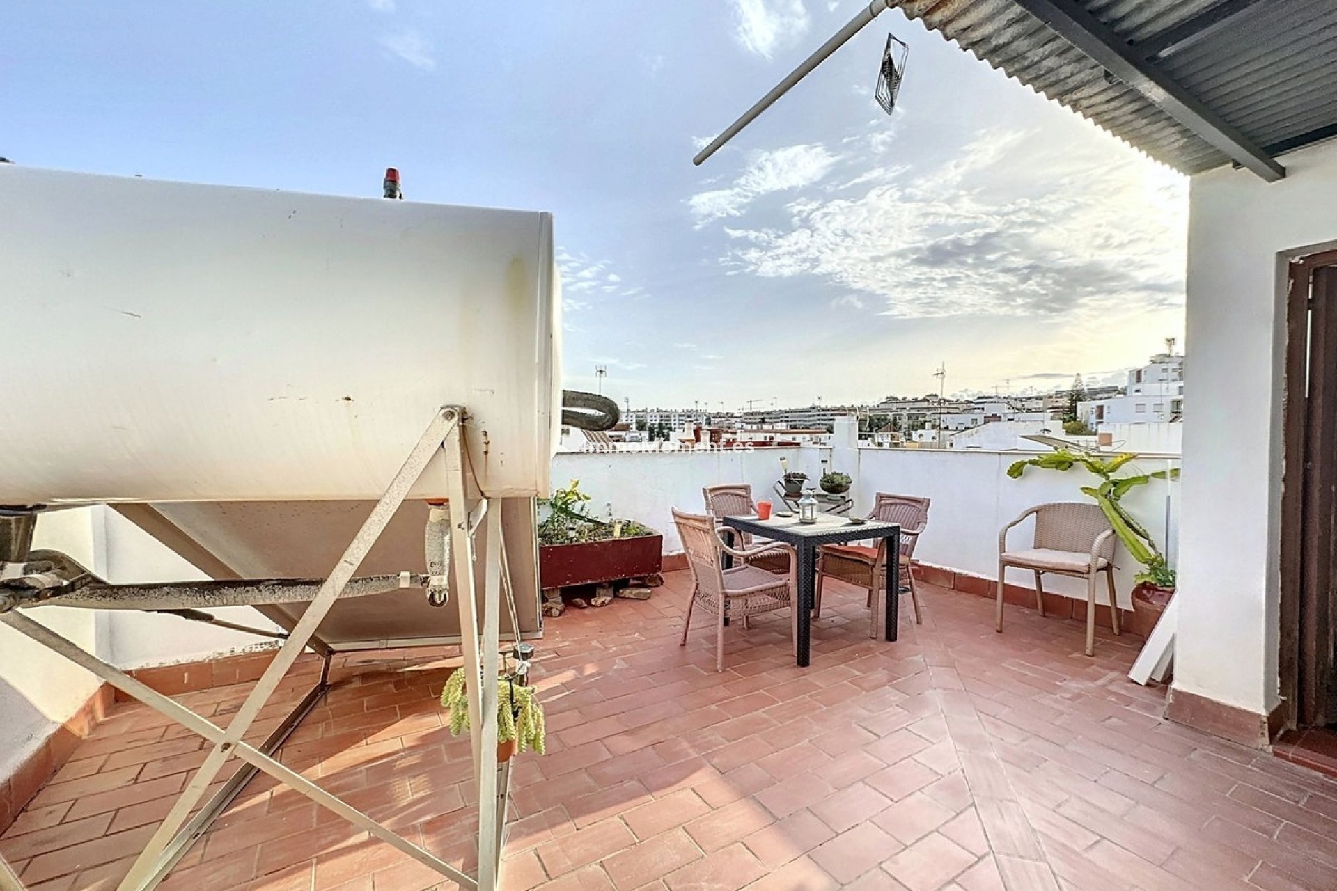 Bestaande woning - Vrijstaande villa - Estepona  - Estepona Centro