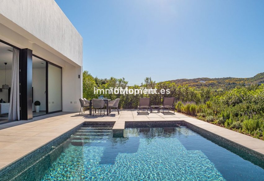 Bestaande woning - Vrijstaande villa - Estepona  - Estepona Centro