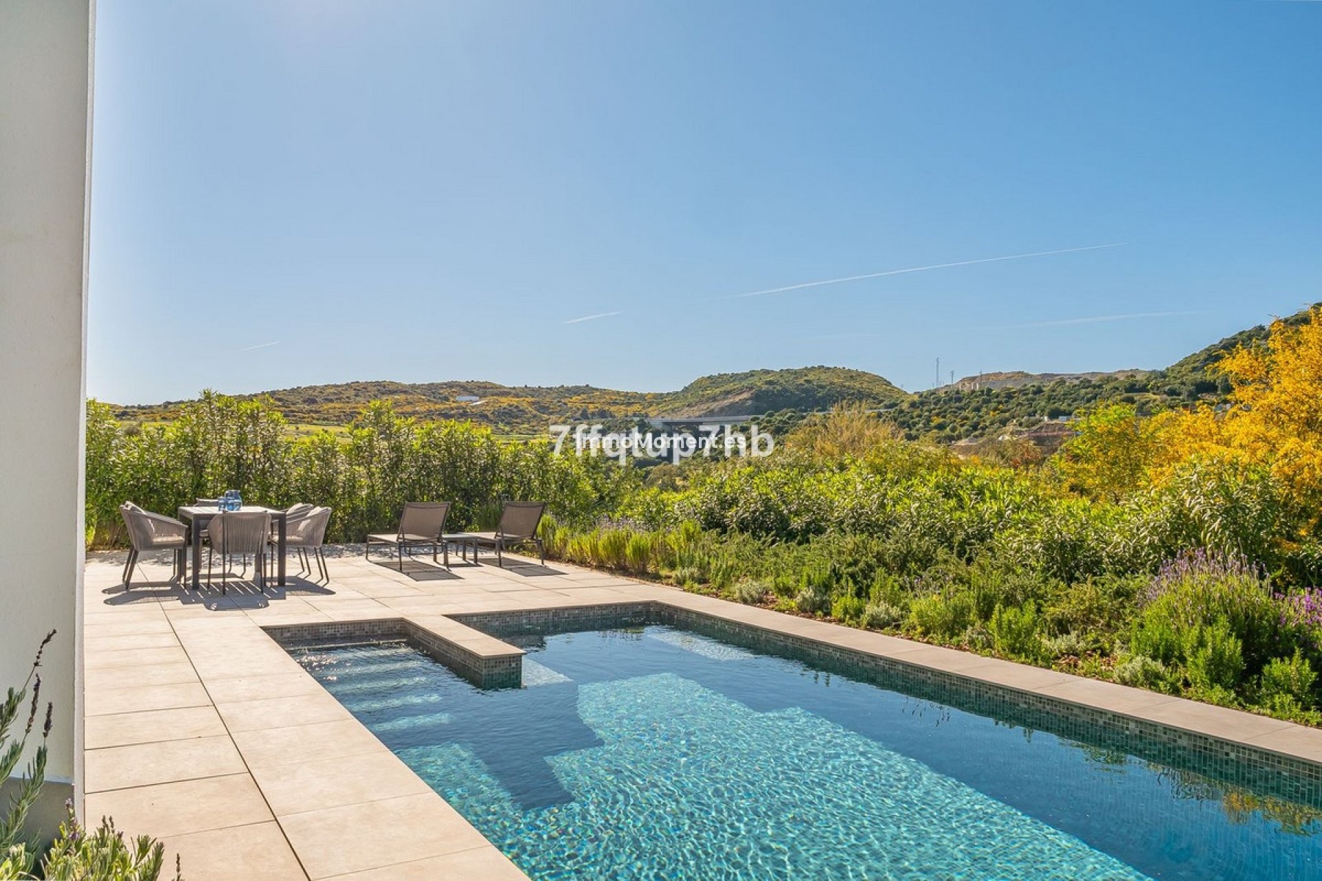 Bestaande woning - Vrijstaande villa - Estepona  - Estepona Centro