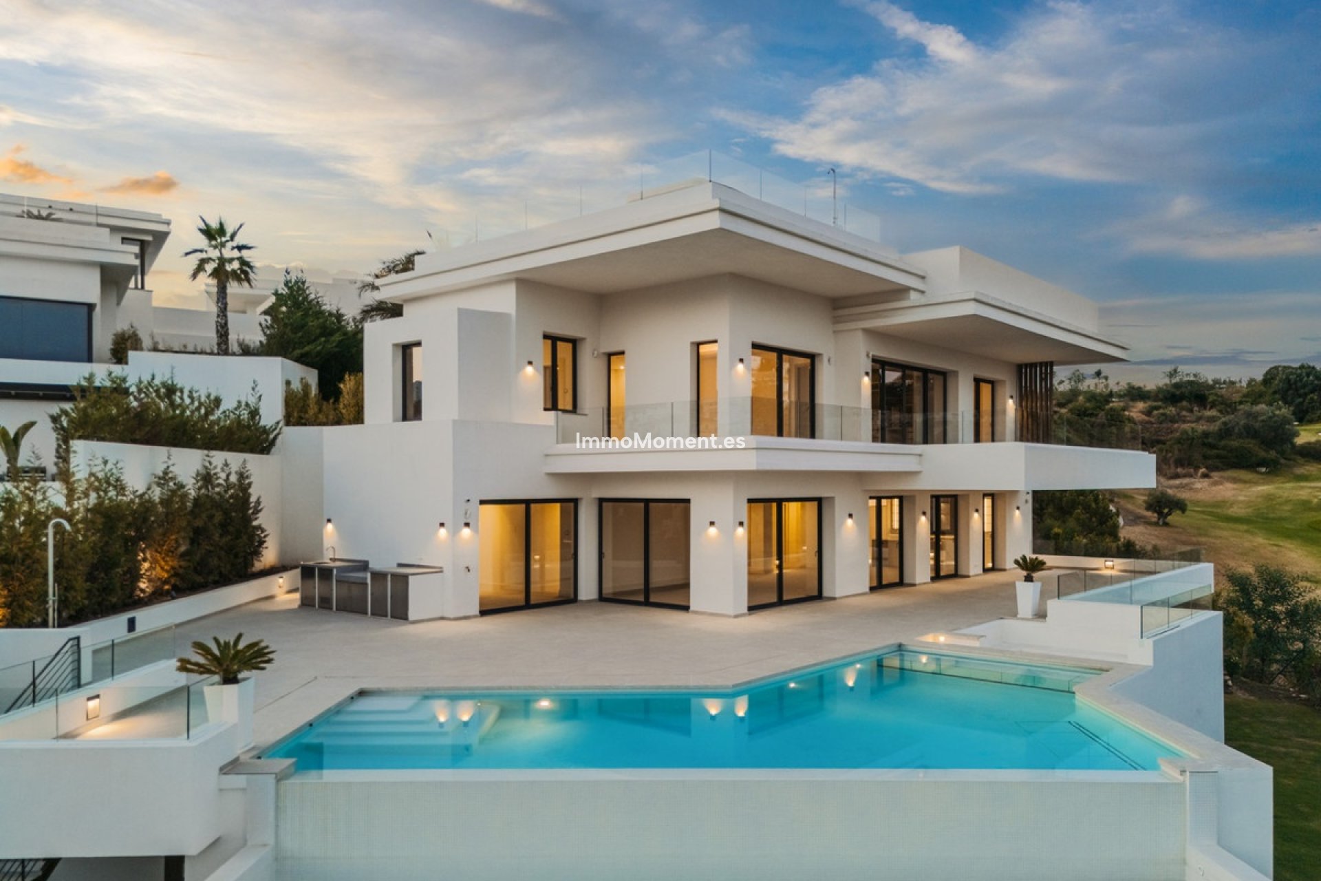 Bestaande woning - Vrijstaande villa - Estepona  - Estepona Centro