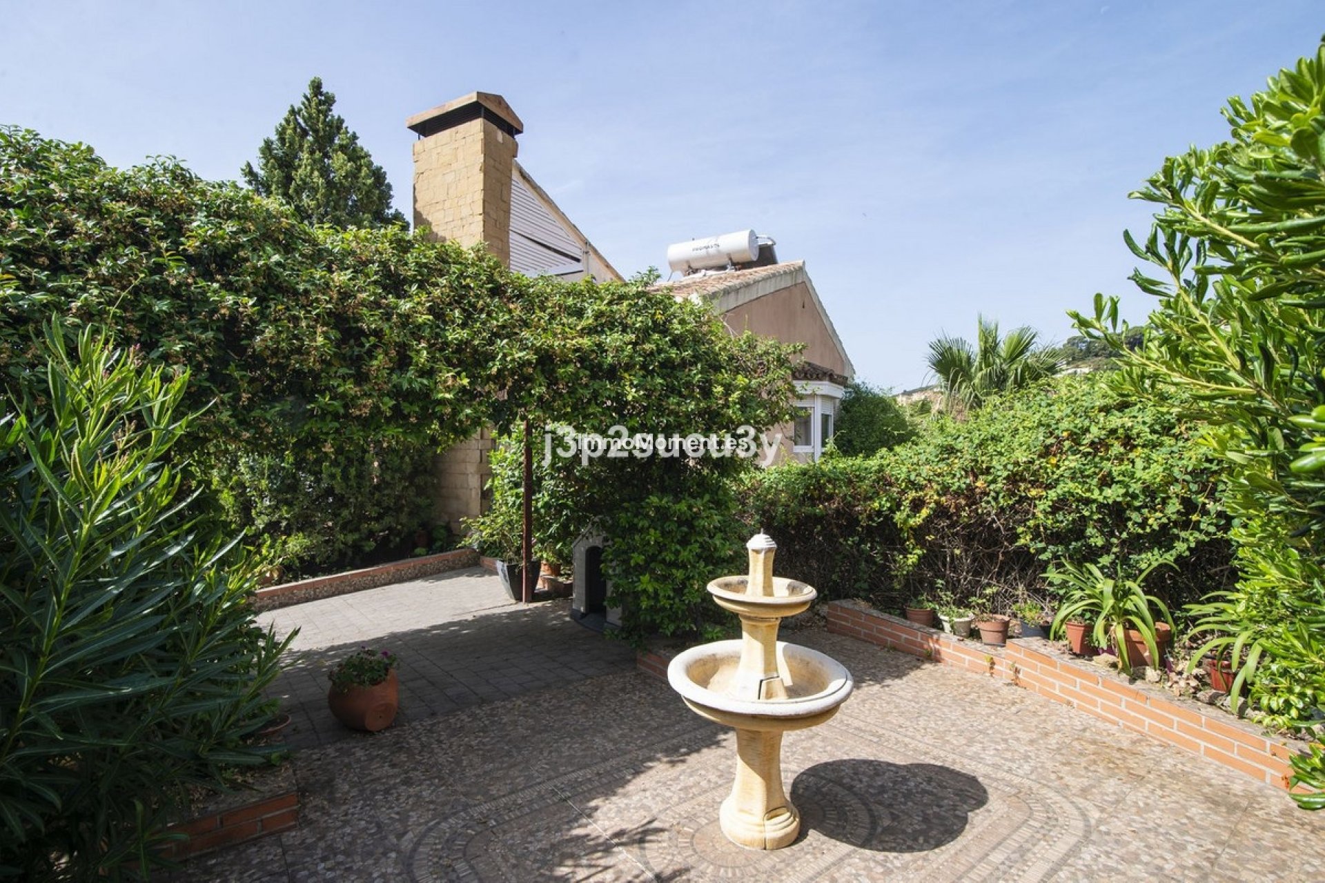 Bestaande woning - Vrijstaande villa - Estepona  - Estepona Centro