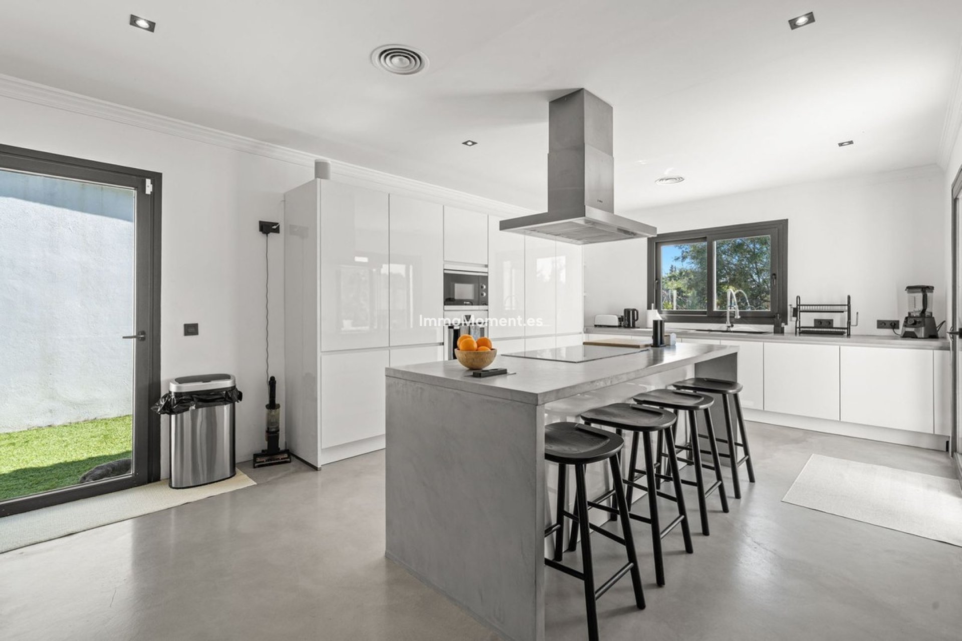 Bestaande woning - Vrijstaande villa - Estepona  - Estepona Centro