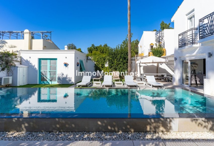 Bestaande woning - Vrijstaande villa - Estepona  - Estepona Centro