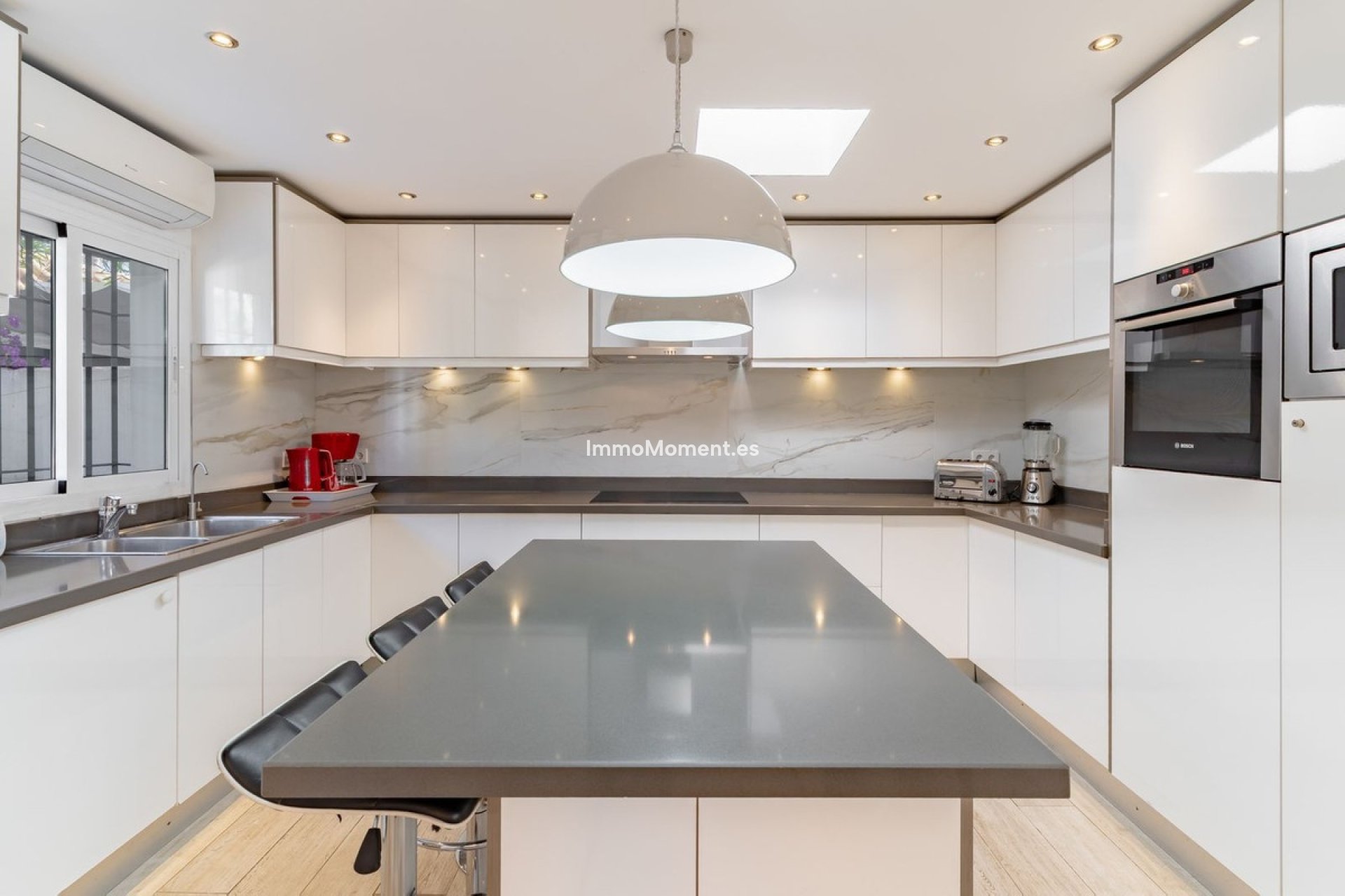 Bestaande woning - Vrijstaande villa - Estepona  - Estepona Centro
