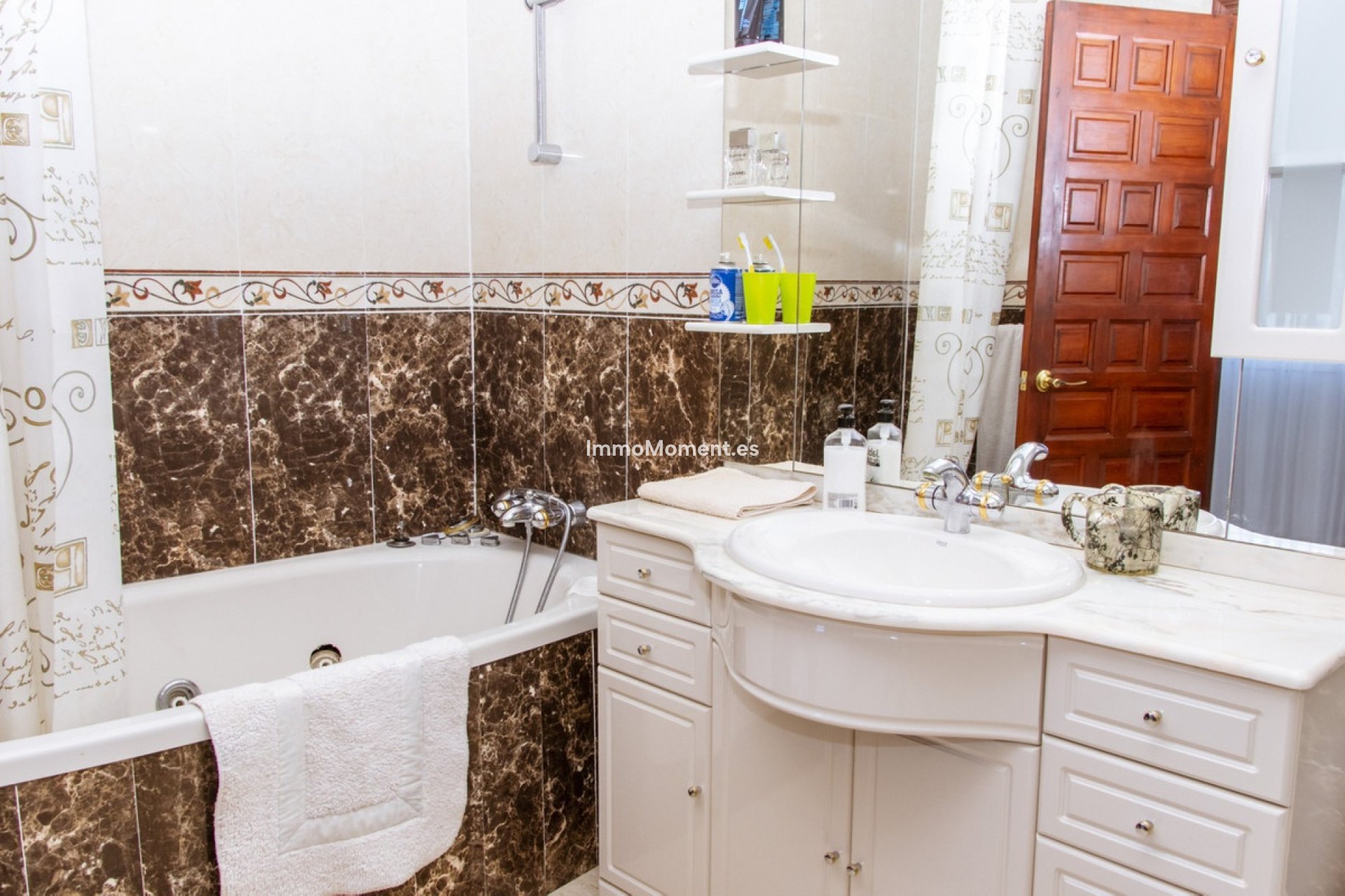 Bestaande woning - Vrijstaande villa - Estepona  - Estepona Centro