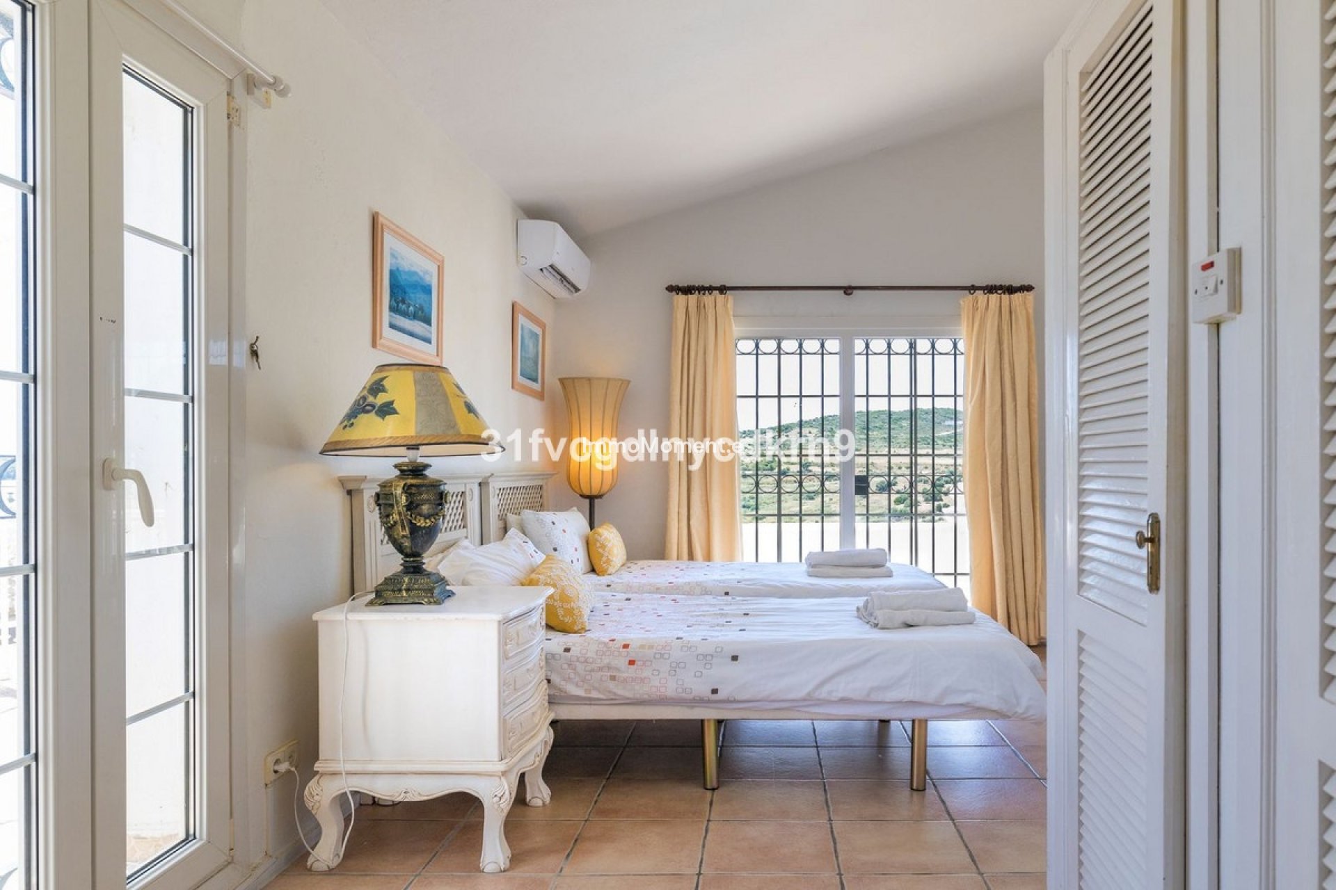 Bestaande woning - Vrijstaande villa - Estepona  - Estepona Centro