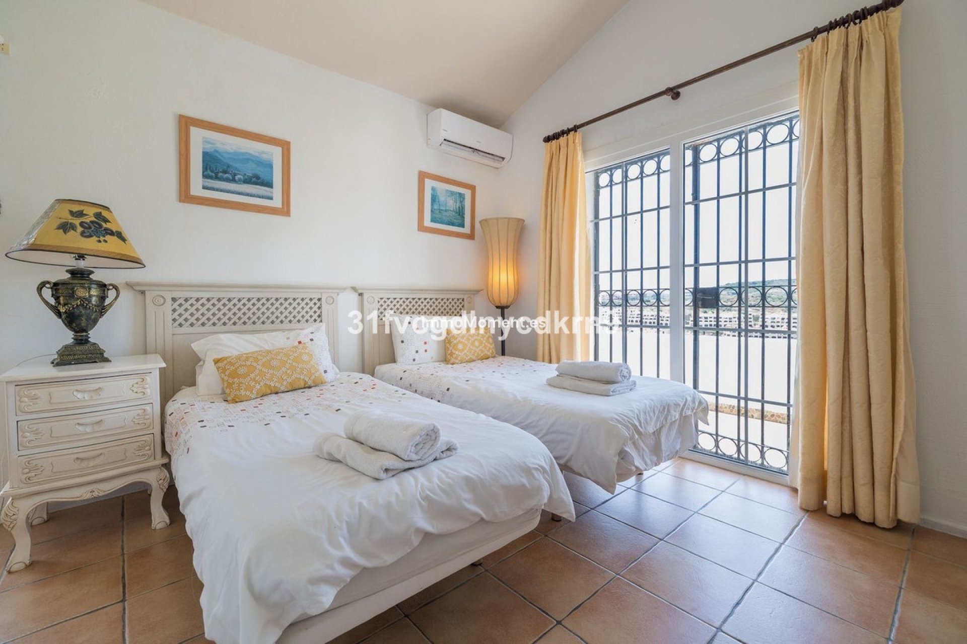 Bestaande woning - Vrijstaande villa - Estepona  - Estepona Centro