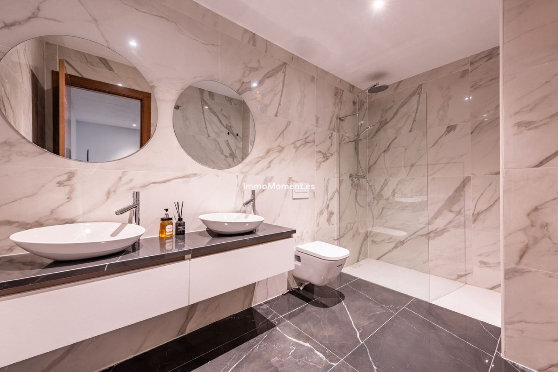 Bestaande woning - Vrijstaande villa - Estepona  - Estepona Centro