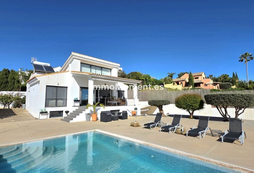 Bestaande woning - Vrijstaande villa - Estepona  - Estepona Centro