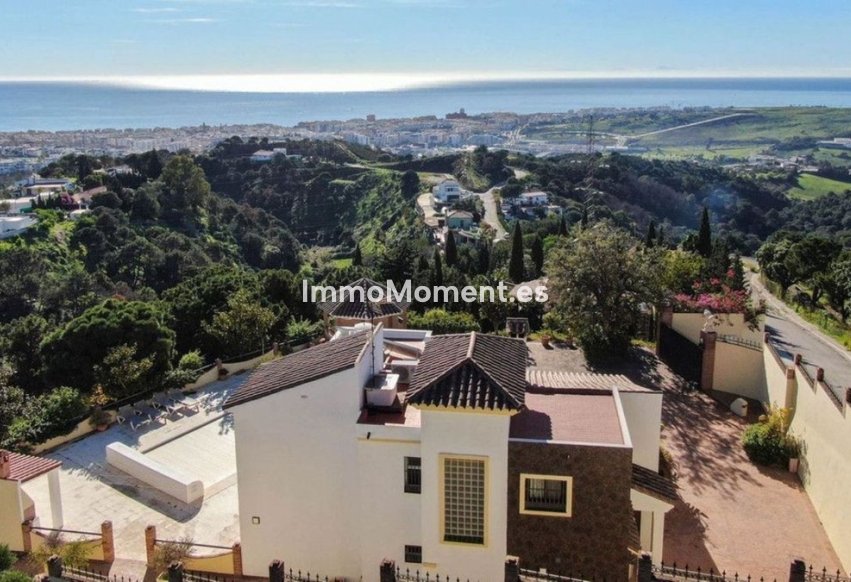 Bestaande woning - Vrijstaande villa - Estepona  - Estepona Centro