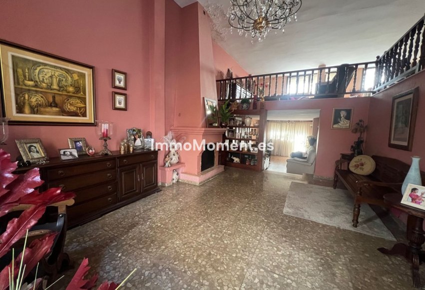 Bestaande woning - Vrijstaande villa - Estepona  - Estepona Centro