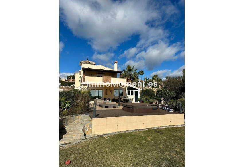 Bestaande woning - Vrijstaande villa - Estepona  - Estepona Centro