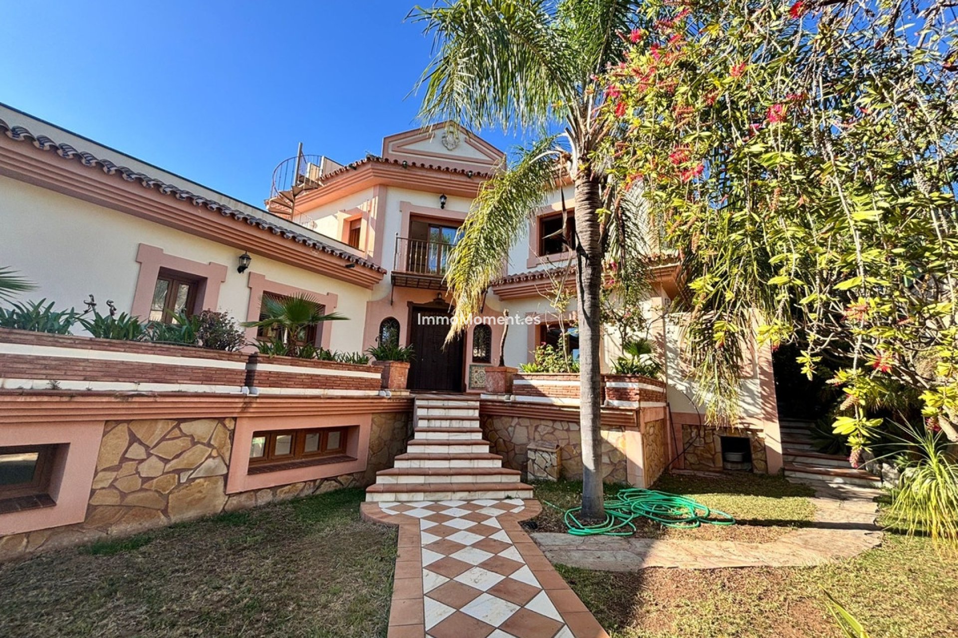 Bestaande woning - Vrijstaande villa - Estepona  - Estepona Centro