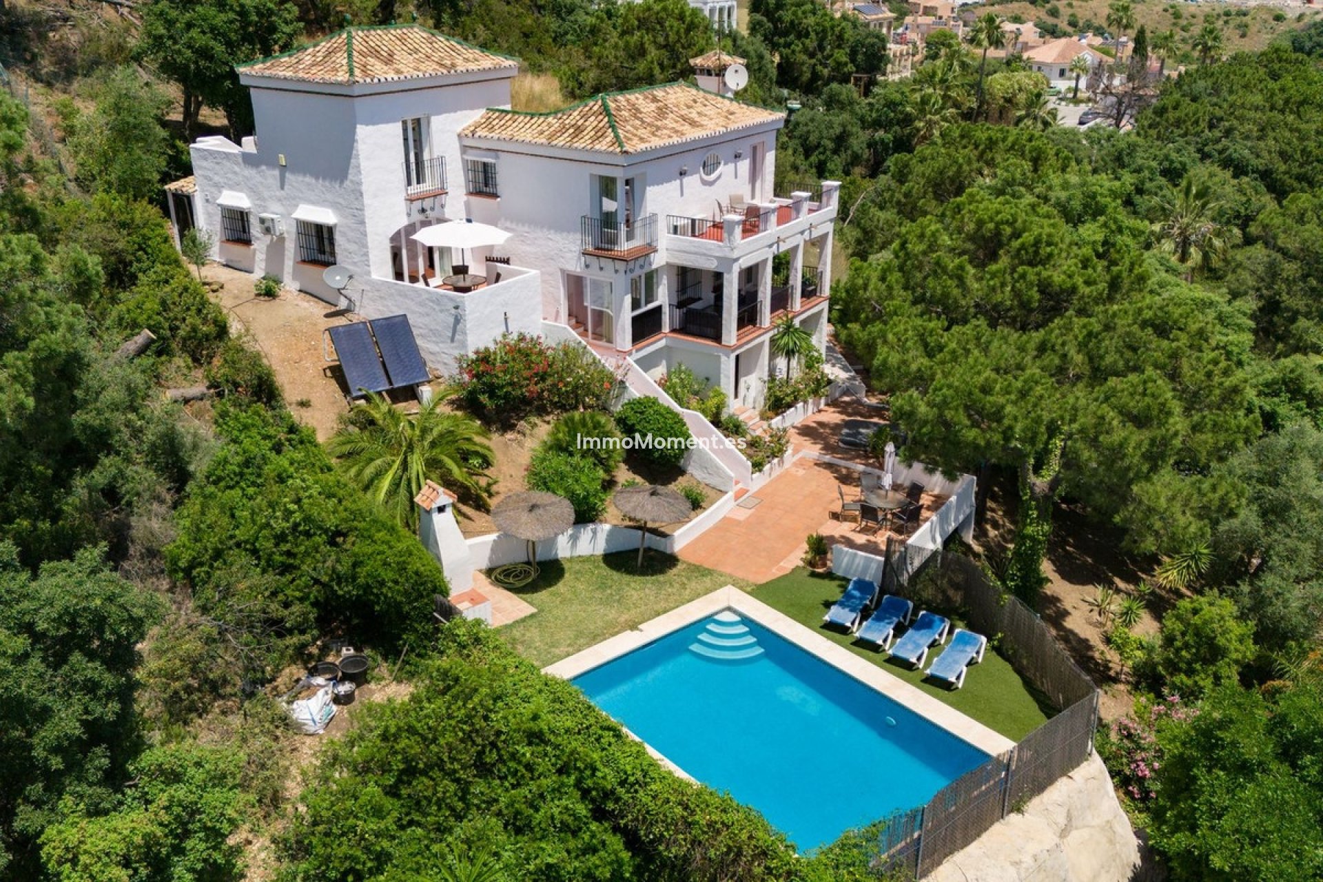 Bestaande woning - Vrijstaande villa - Estepona  - Estepona Centro