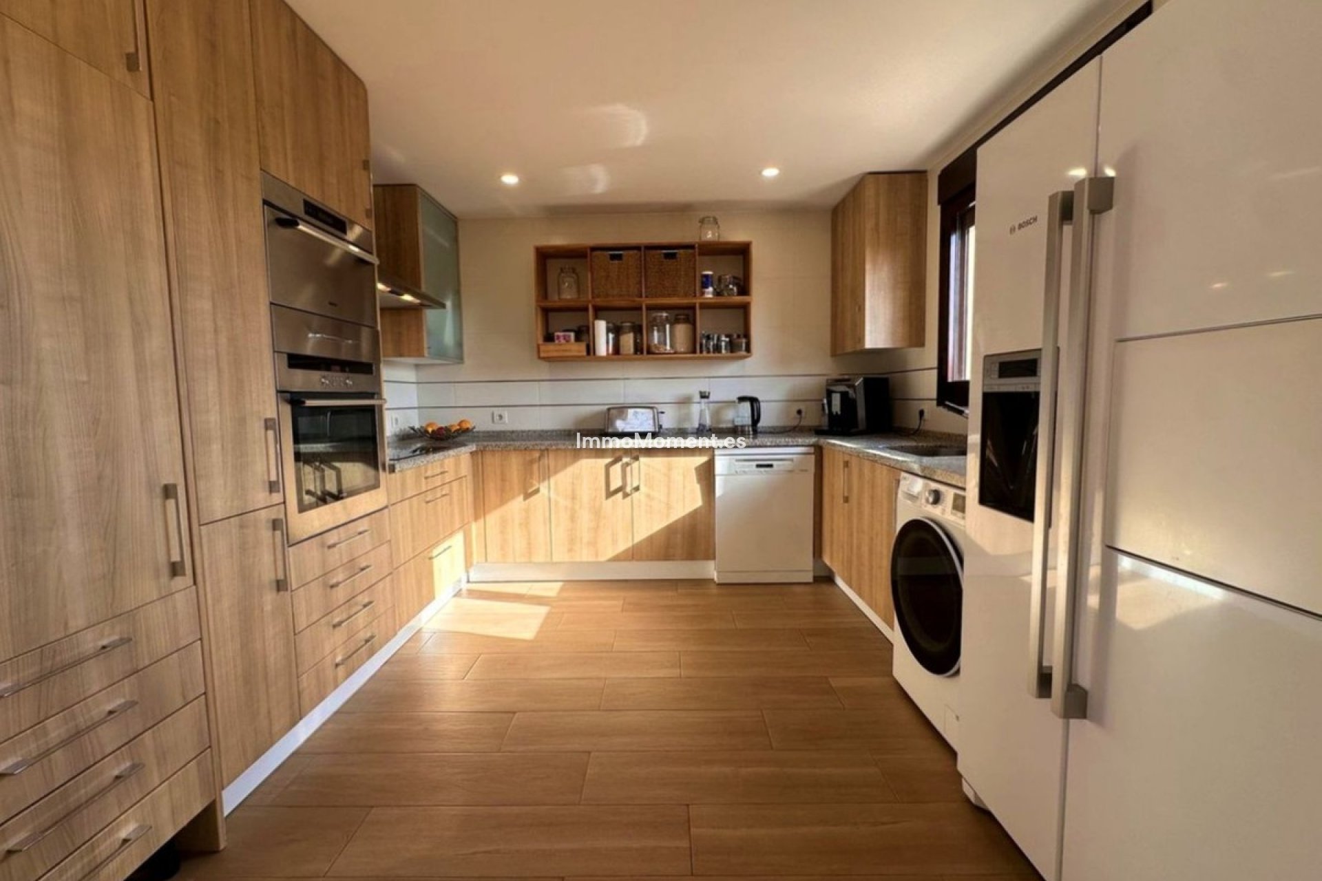 Bestaande woning - Vrijstaande villa - Estepona  - Estepona Centro