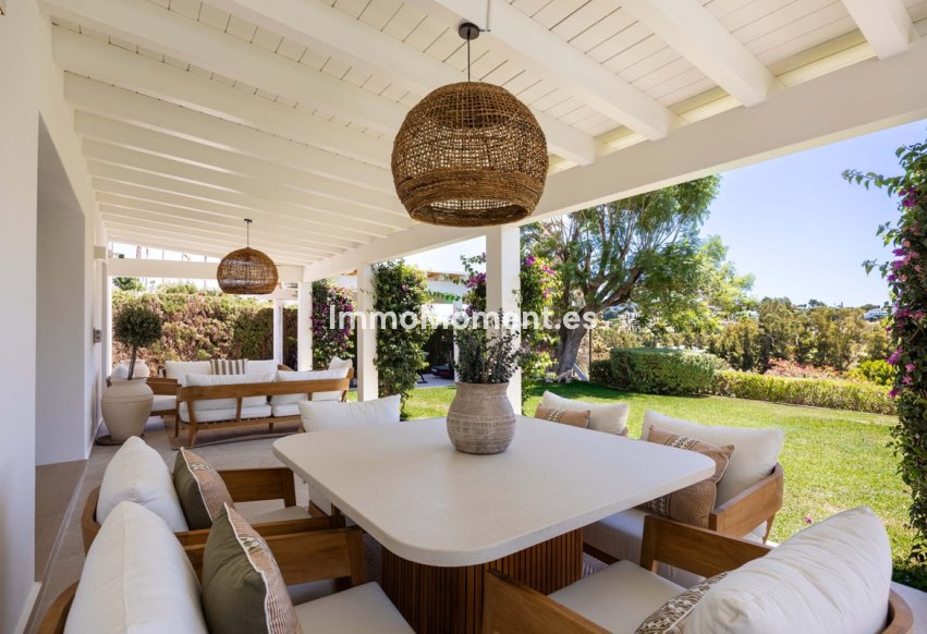 Bestaande woning - Vrijstaande villa - Estepona  - Estepona Centro