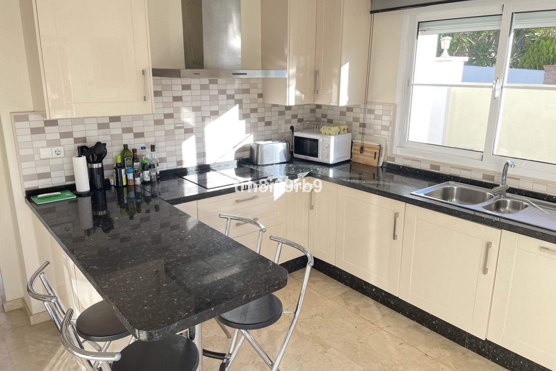 Bestaande woning - Vrijstaande villa - Estepona  - New Golden Mile