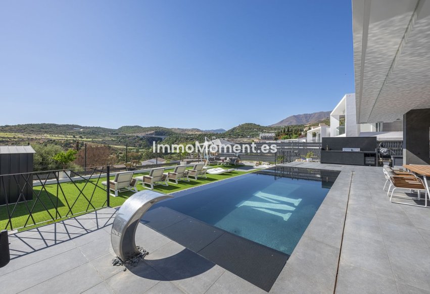 Bestaande woning - Vrijstaande villa - Estepona  - Valle Romano