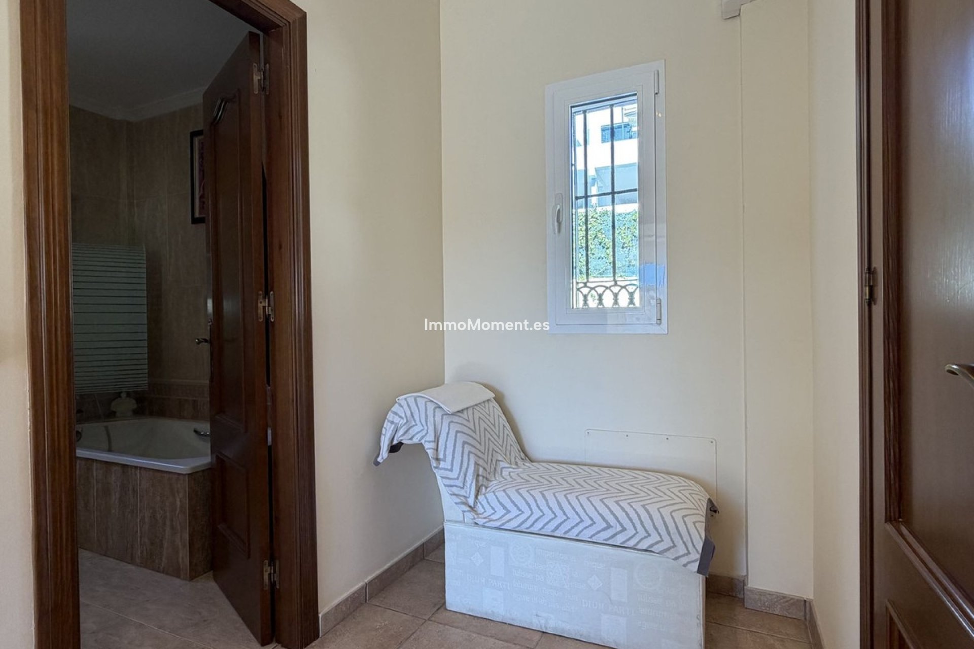 Bestaande woning - Vrijstaande villa - Estepona  - Valle Romano