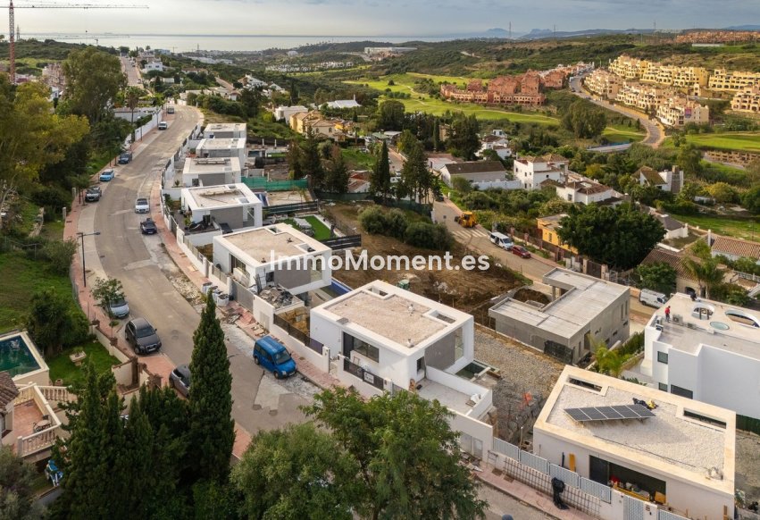 Bestaande woning - Vrijstaande villa - Estepona  - Valle Romano