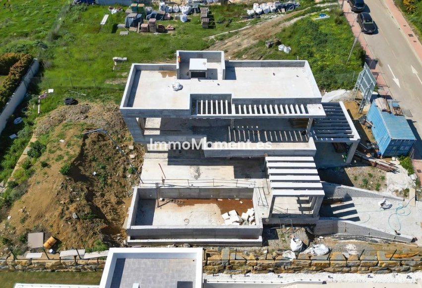 Bestaande woning - Vrijstaande villa - Estepona  - Valle Romano