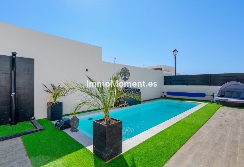 Bestaande woning - Vrijstaande villa - Fortuna - Fortuna Centro
