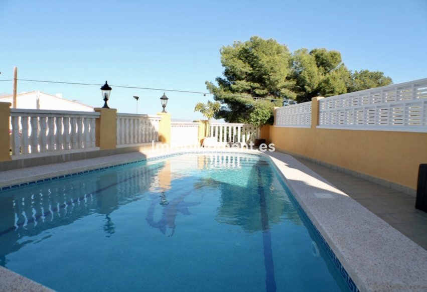 Bestaande woning - Vrijstaande villa - La Nucía - La Nucia Centro