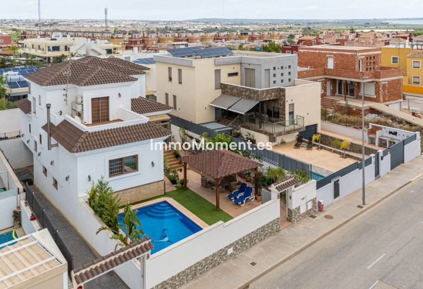 Bestaande woning - Vrijstaande villa - Los Montesinos - Los Montesinos Centro