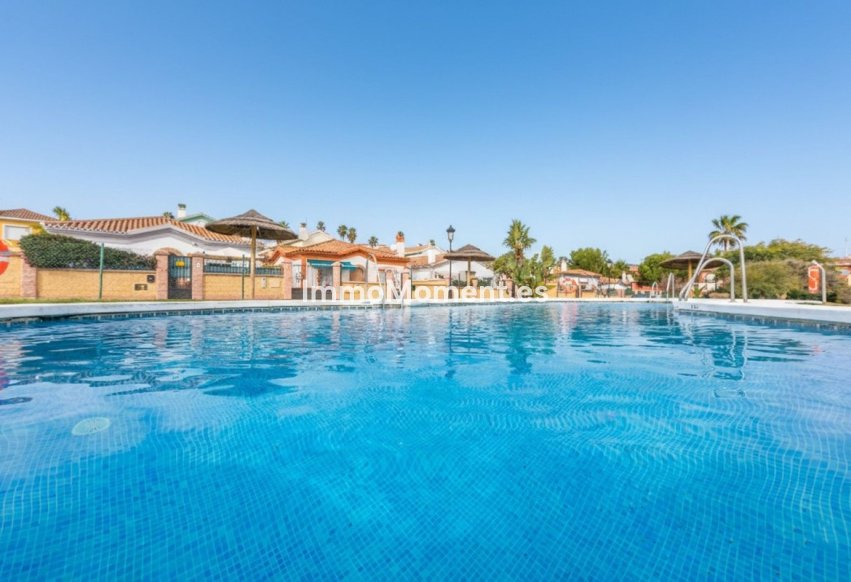 Bestaande woning - Vrijstaande villa - Manilva - La Duquesa