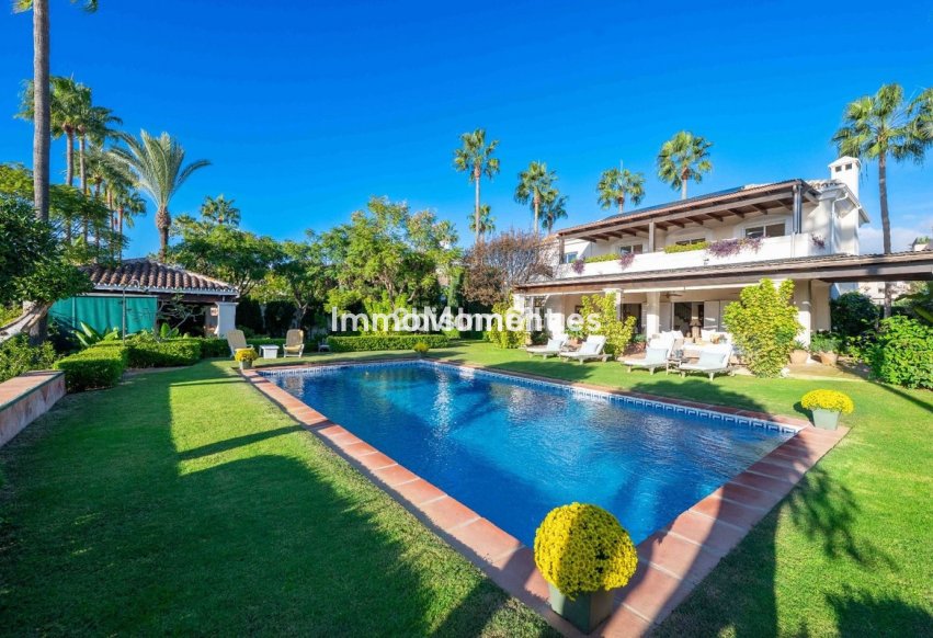 Bestaande woning - Vrijstaande villa - Marbella - Elviria