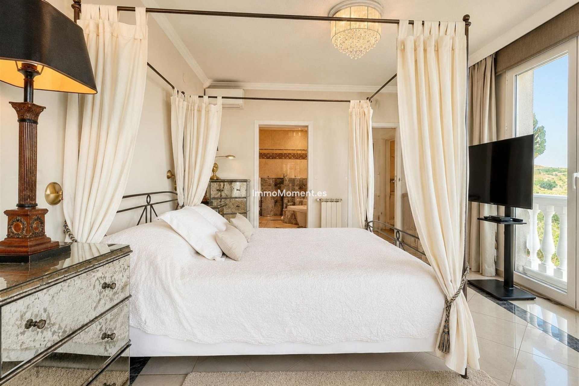 Bestaande woning - Vrijstaande villa - Marbella - Hacienda Las Chapas