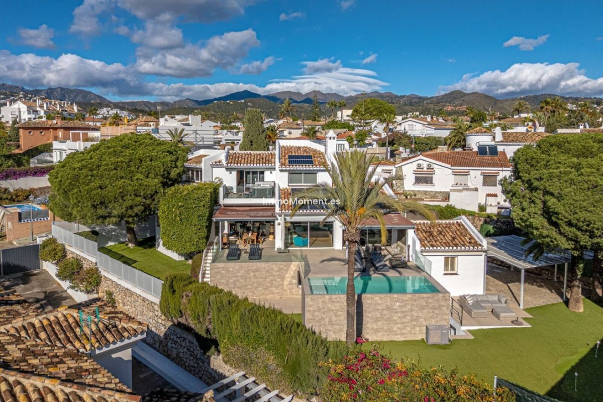 Bestaande woning - Vrijstaande villa - Marbella - Las Chapas