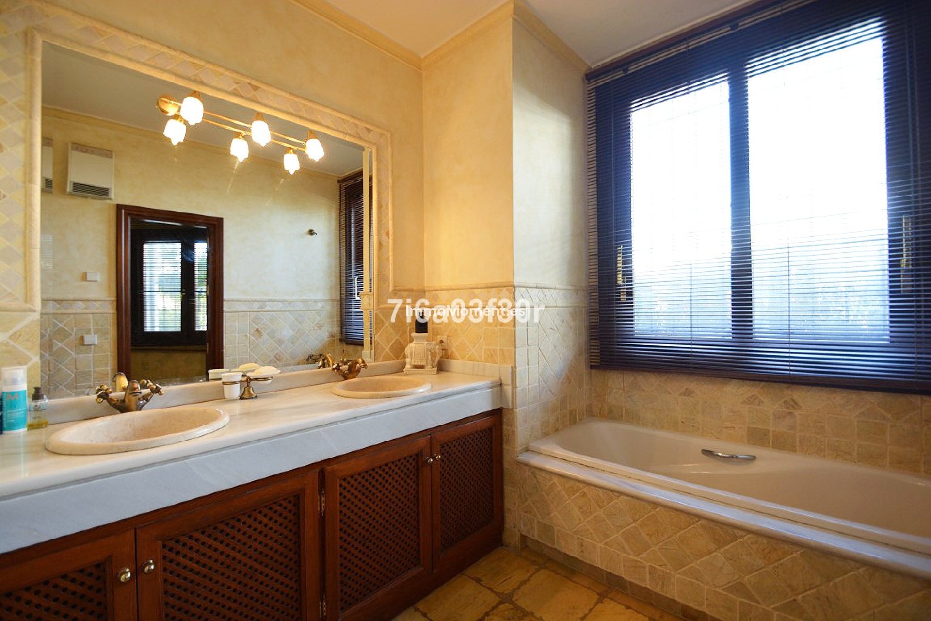 Bestaande woning - Vrijstaande villa - Marbella - Nueva Andalucía