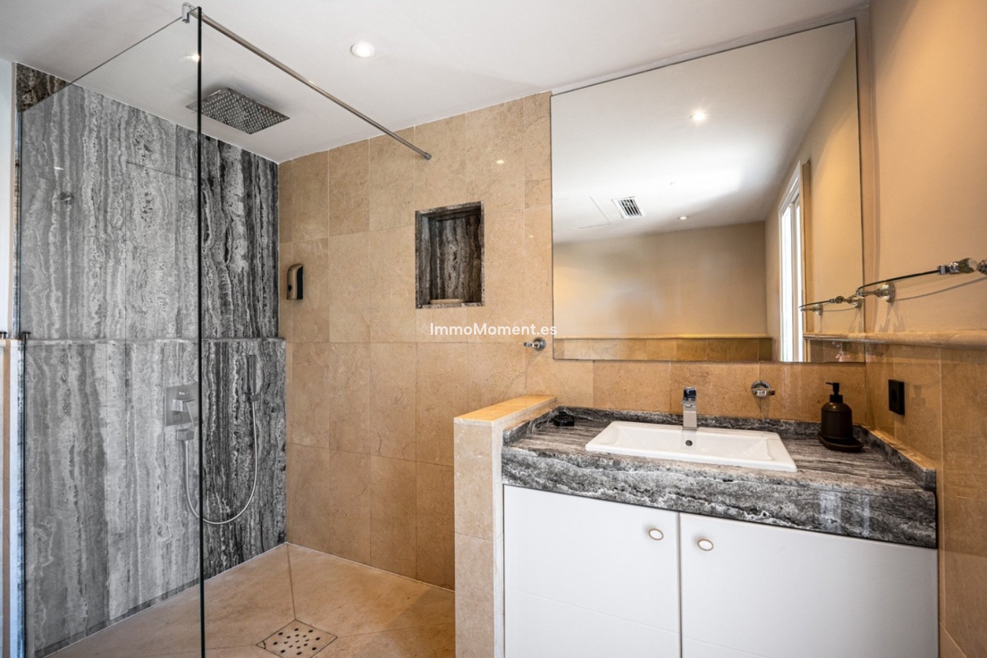 Bestaande woning - Vrijstaande villa - Marbella - Nueva Andalucía