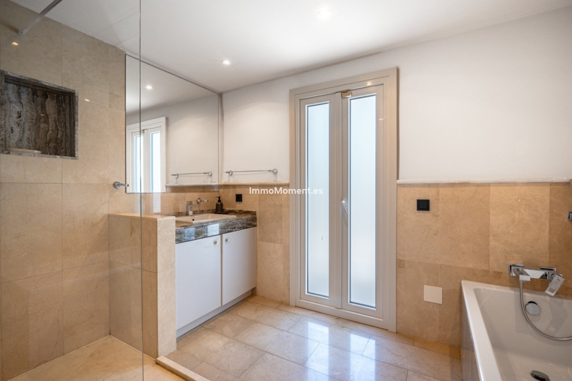 Bestaande woning - Vrijstaande villa - Marbella - Nueva Andalucía