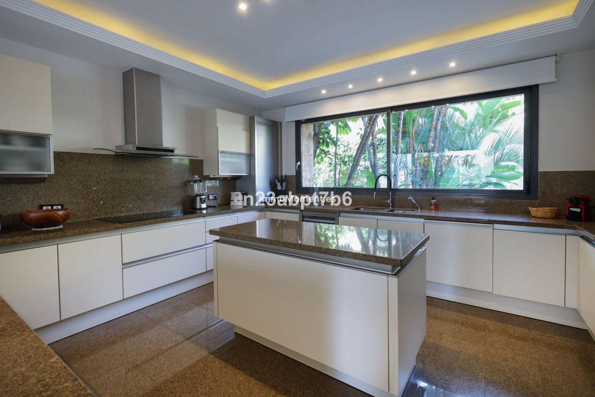 Bestaande woning - Vrijstaande villa - Marbella - Puerto Banús