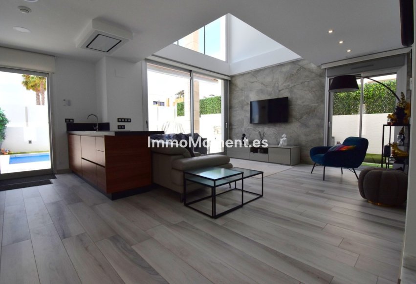 Bestaande woning - Vrijstaande villa - Orihuela - Cabo roig - La Zenia