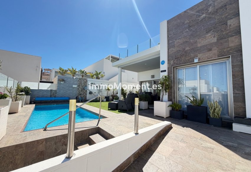 Bestaande woning - Vrijstaande villa - Orihuela Costa - Villamartín