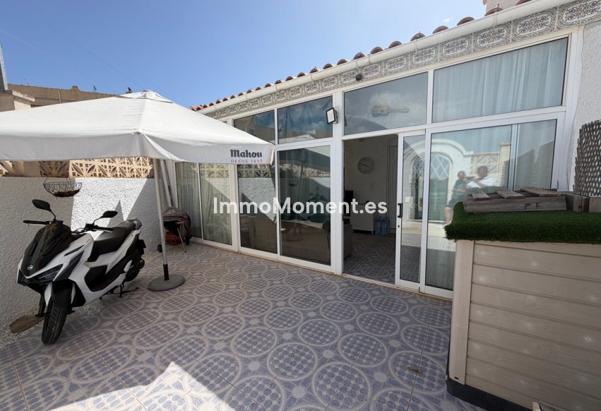 Bestaande woning - Vrijstaande villa - Orihuela Costa - Villamartín
