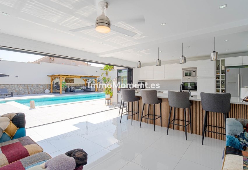 Bestaande woning - Vrijstaande villa - Orihuela Costa - Villamartín