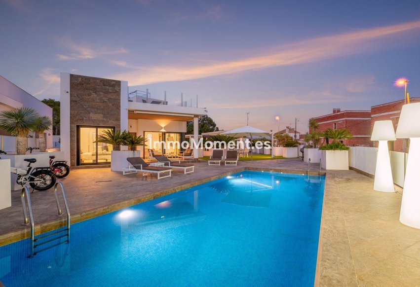 Bestaande woning - Vrijstaande villa - Orihuela Costa - Villamartín