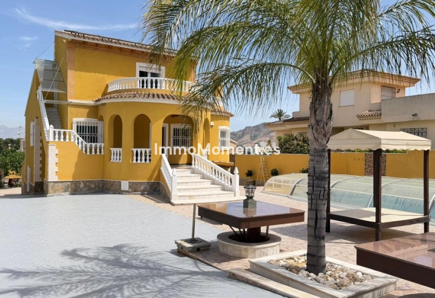 Bestaande woning - Vrijstaande villa - Orihuela - Orihuela Centro