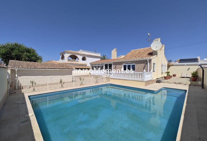 Bestaande woning - Vrijstaande villa - Orihuela - Orihuela Costa